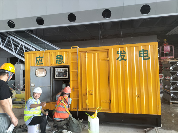 西充怎样判断空气滤清器是否需要更换？